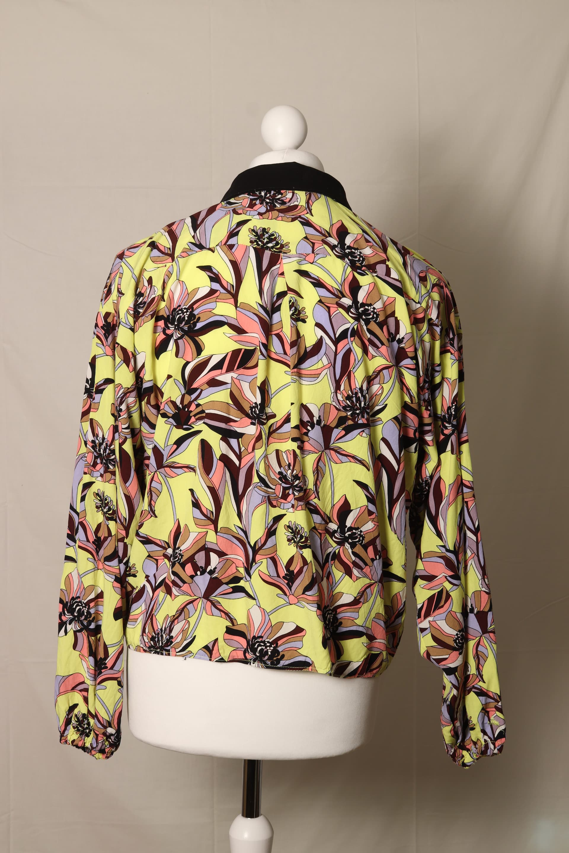 Floral Shirt v1 thumbnail 6
