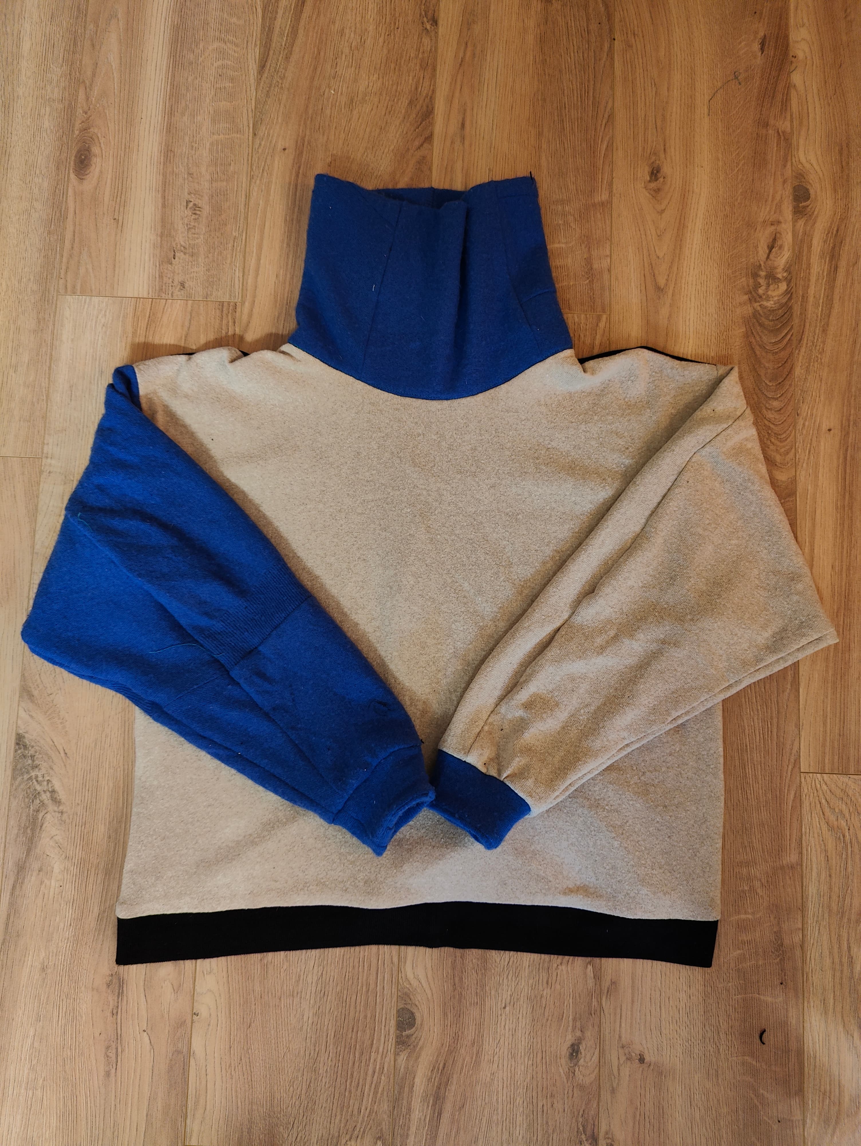 Funnel Neck Top 02